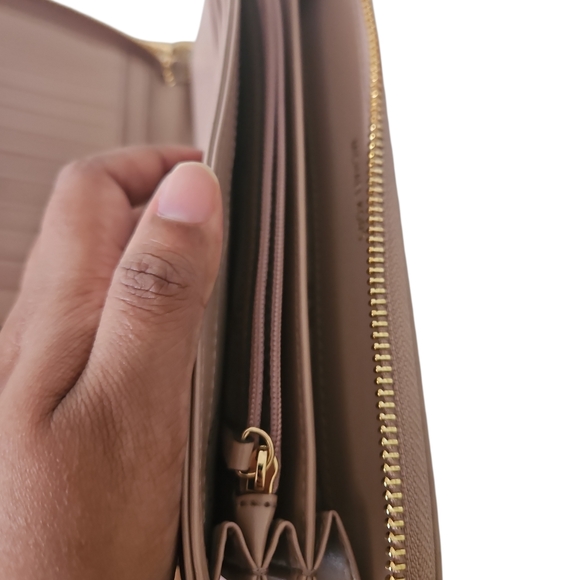 Michael Kors Large Logo Jacquard Continental Wallet - Picture 5 of 5